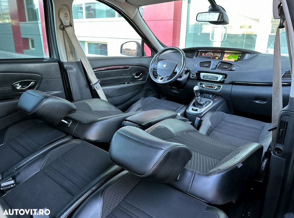 Renault Scenic - 11