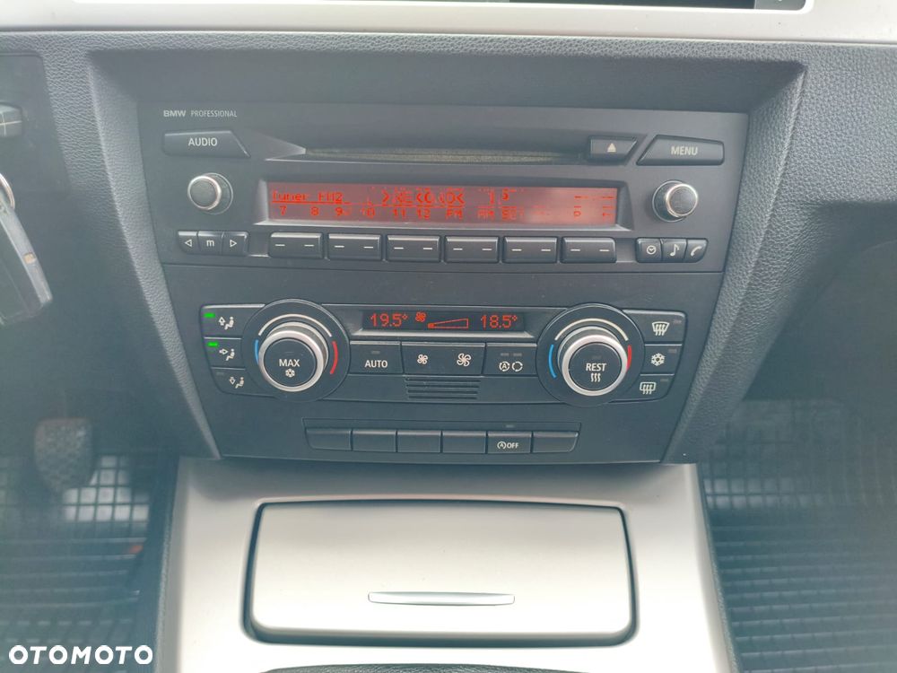 BMW Seria 3 320d DPF - 30