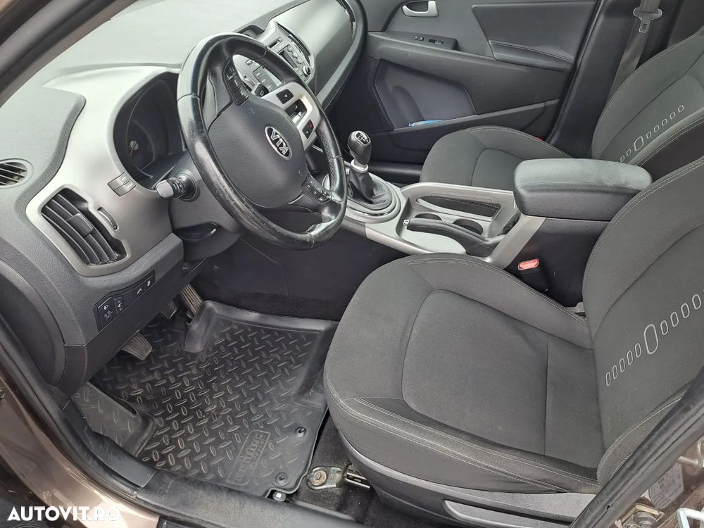 Kia Sportage 1.7 DSL MT 4x2 STYLE - 9