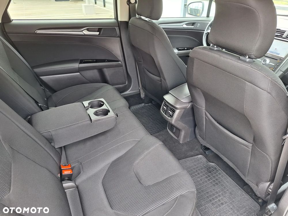 Ford Mondeo 2.0 EcoBlue Titanium - 23