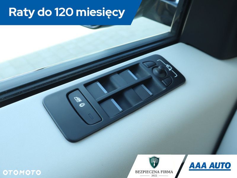 Land Rover Discovery Sport - 16