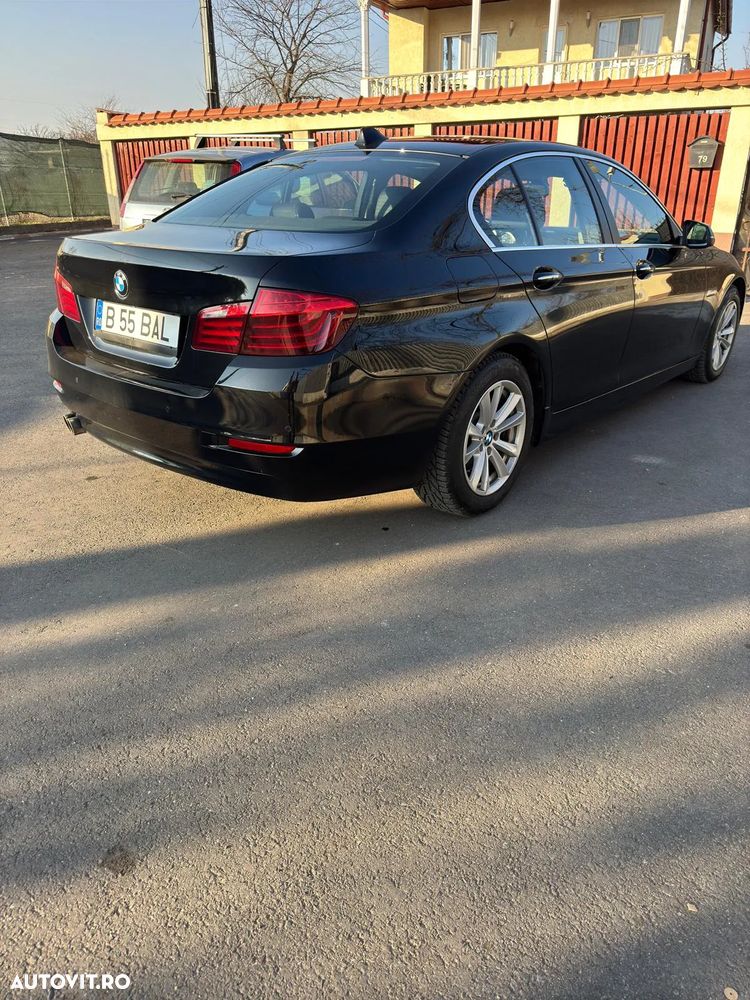 BMW Seria 5 520d xDrive AT - 2