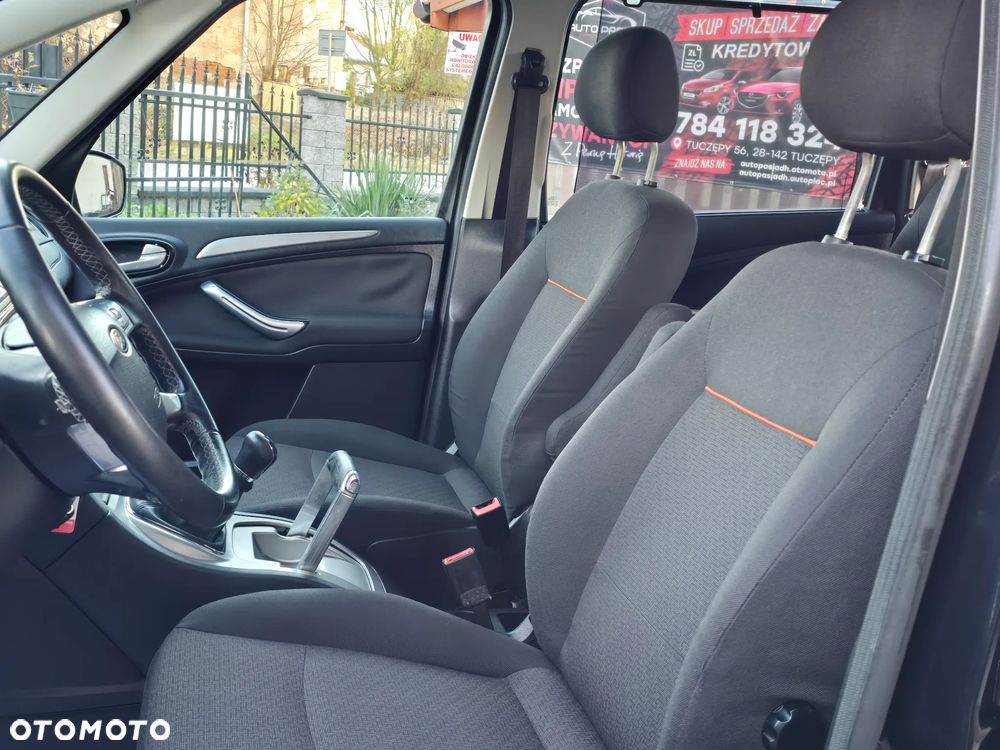 Ford Galaxy 2.0 Ghia - 22