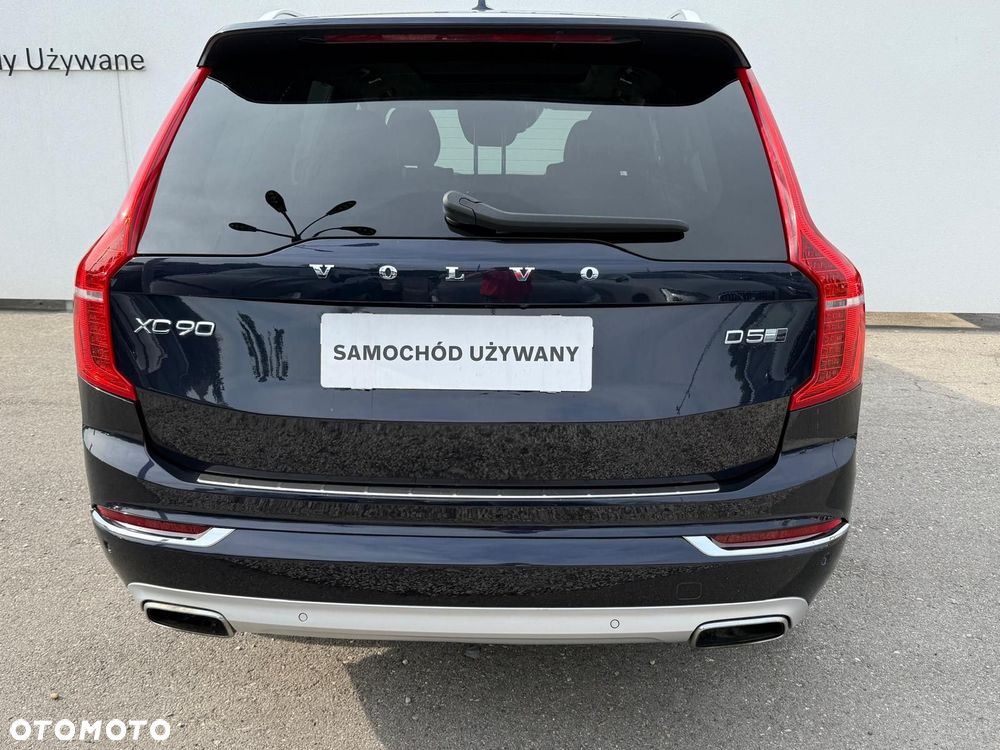 Volvo XC 90 - 8