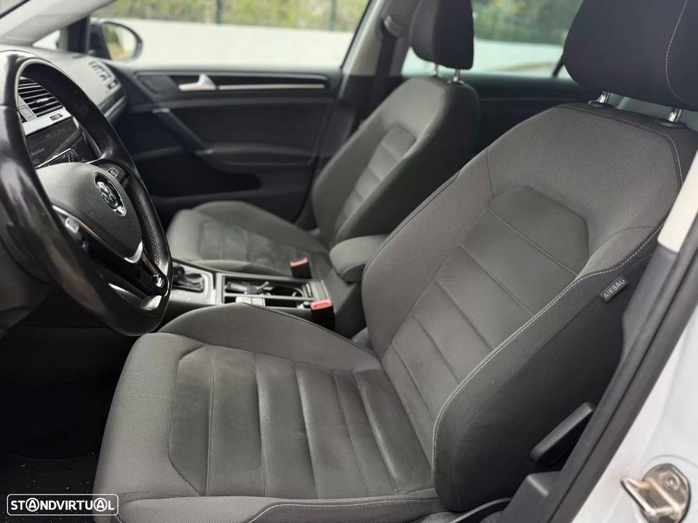 VW Golf 2.0 TDI R-Line DSG - 15