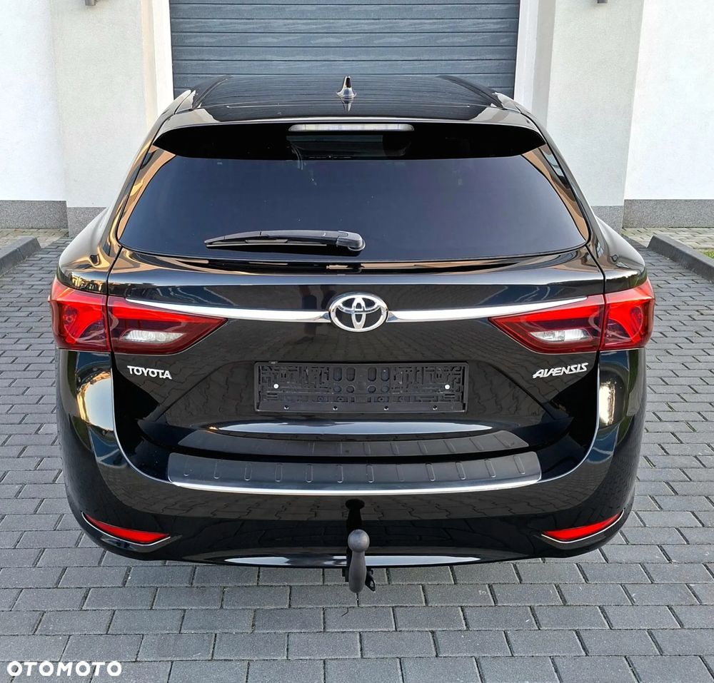 Toyota Avensis 1.8 Premium MS - 3