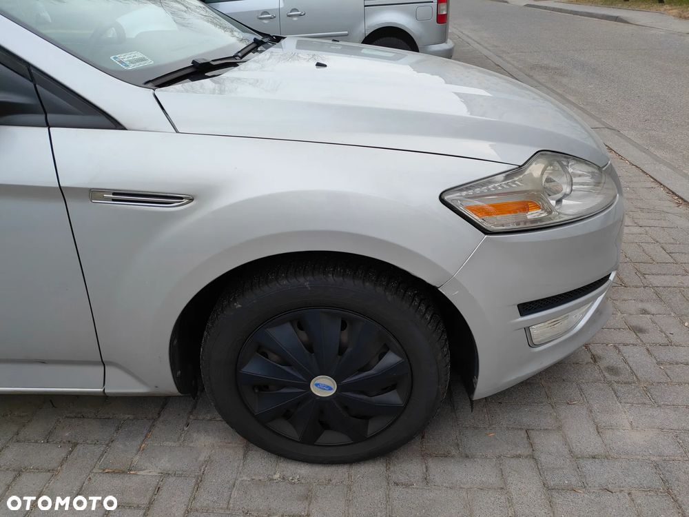 Ford Mondeo 2.0 Trend - 18