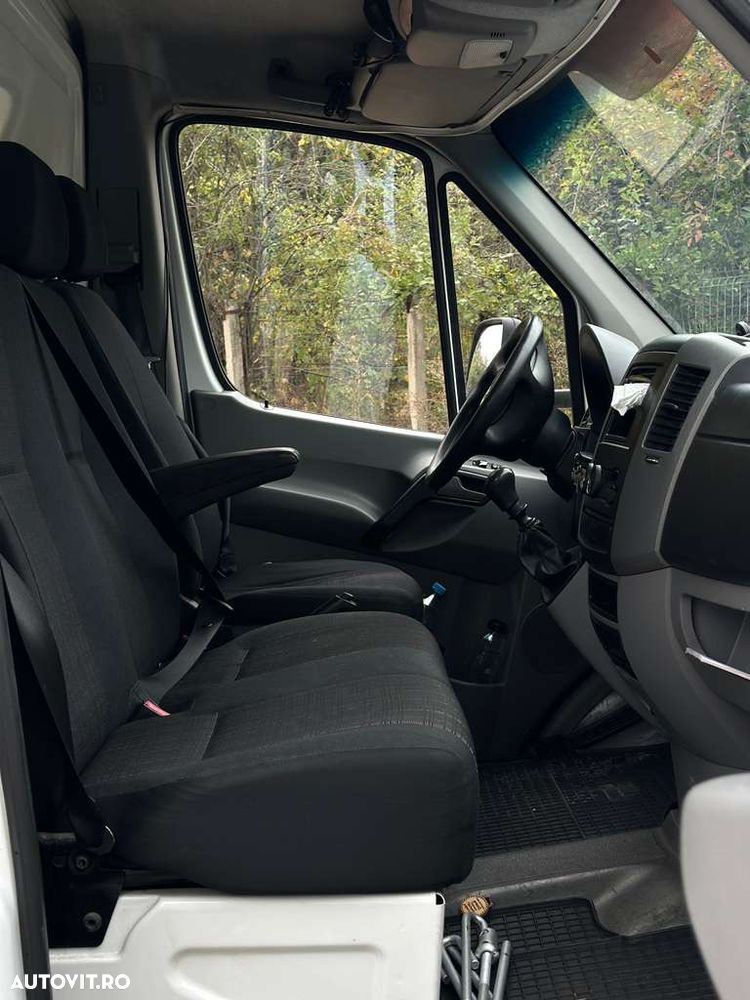 Mercedes-Benz Sprinter - 9