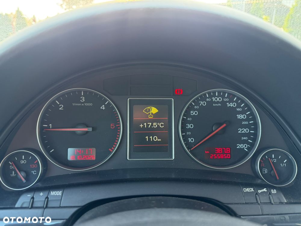 Audi A4 Avant 2.5 TDI - 15