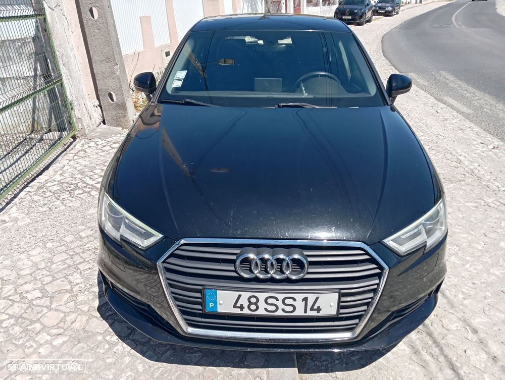 Audi A3 Sportback 1.6 TDI Attraction - 2