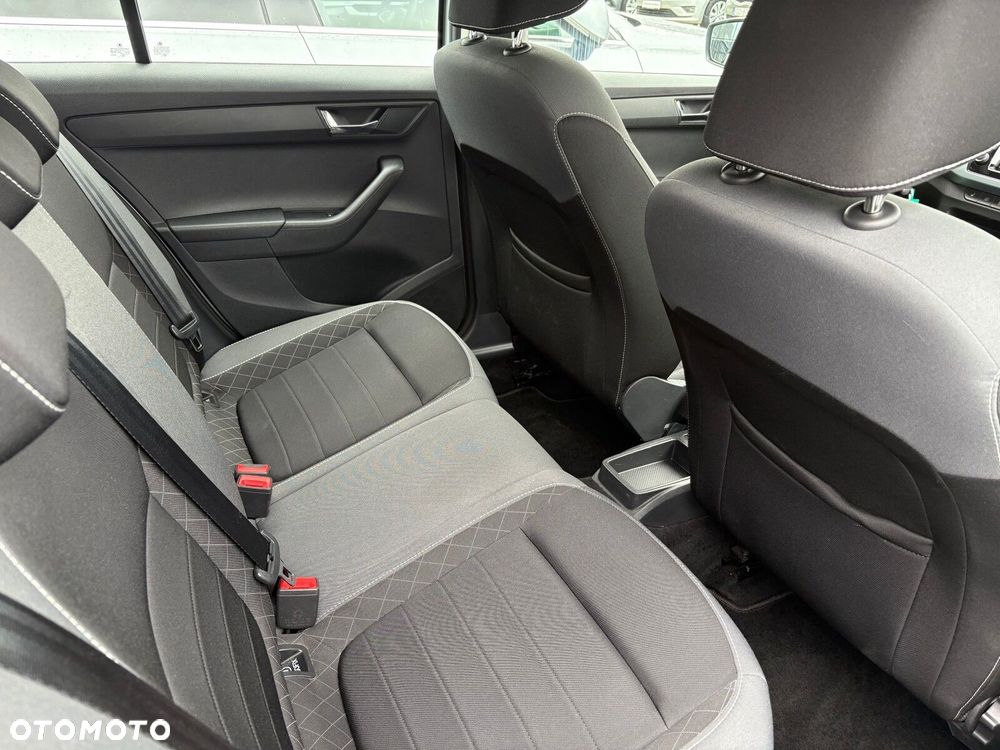 Skoda Fabia 1.0 TSI Active - 14