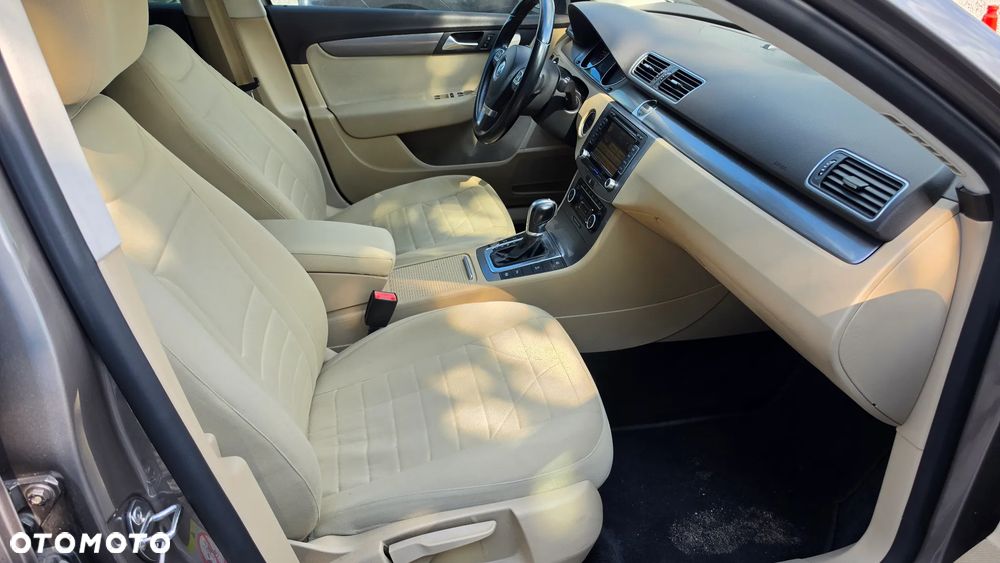 Volkswagen Passat 2.0 TDI Highline DSG - 14