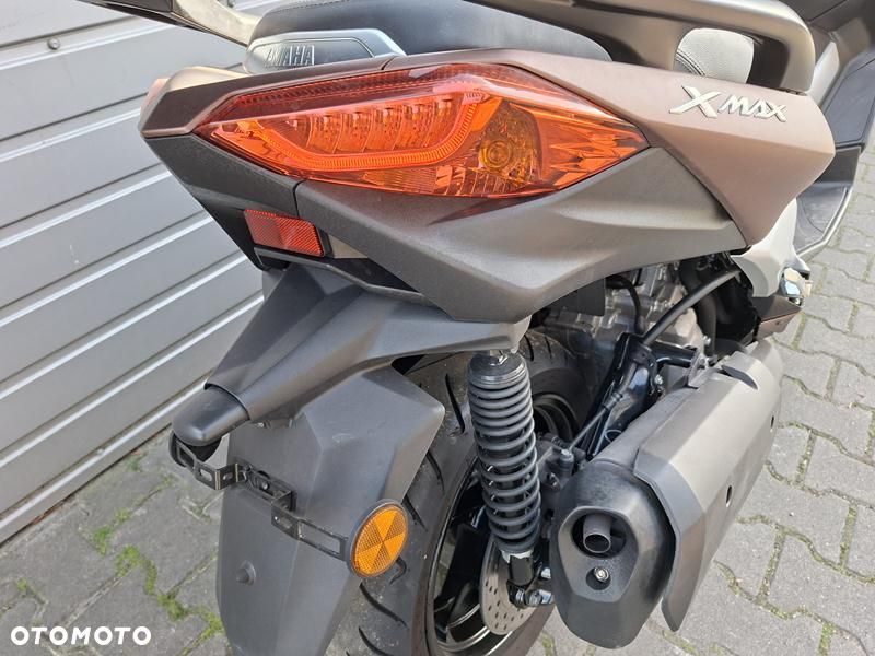 Yamaha X-max - 5