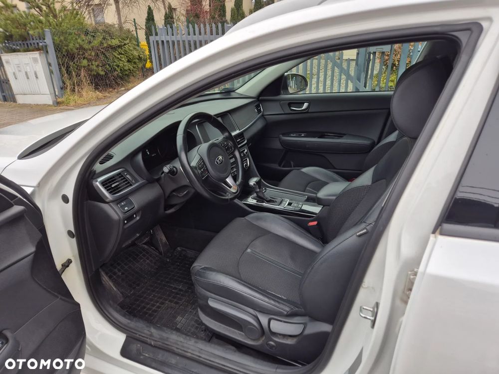 Kia Optima 1.7 CRDI L DCT - 21