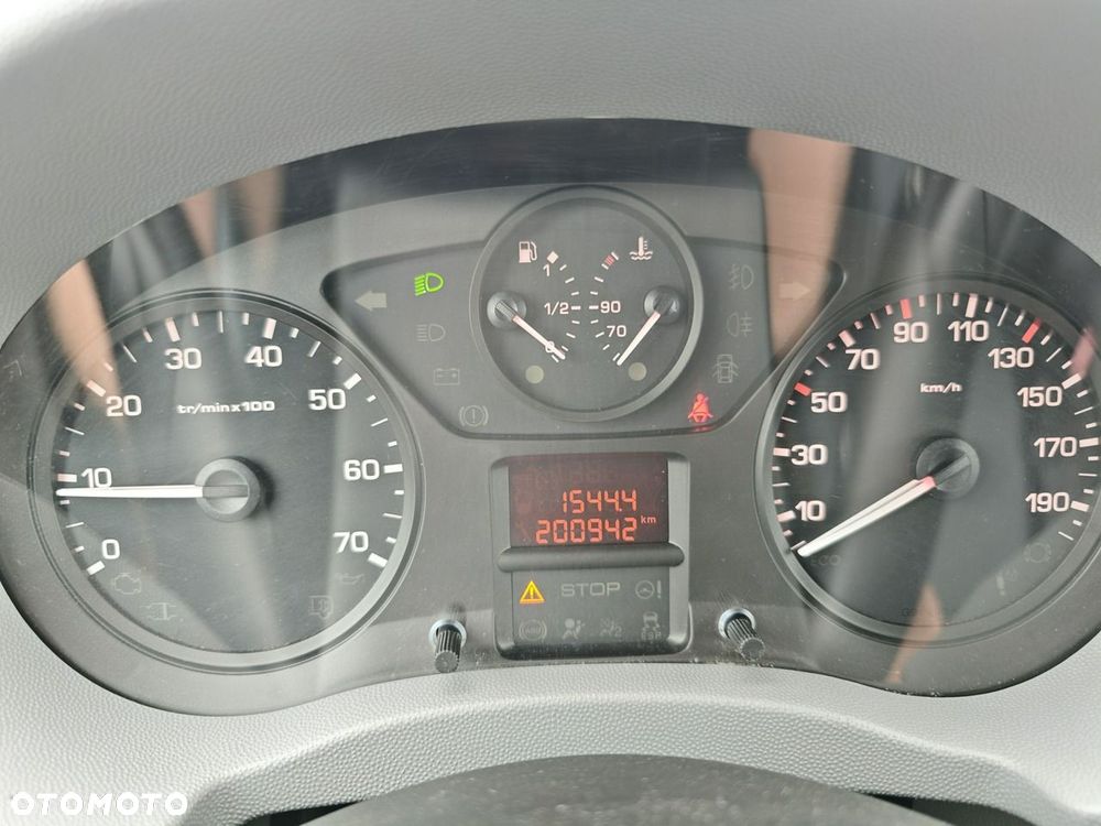 Peugeot Expert - 11