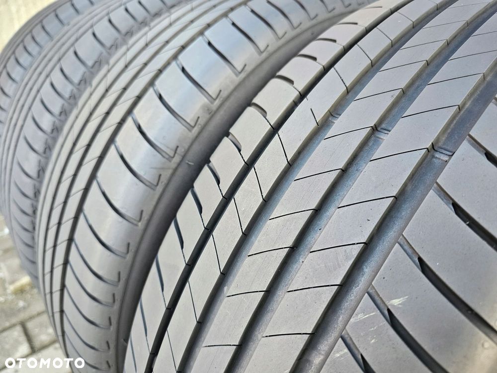 Bridgestone Turanza T005 215/60R17 96 H - 2