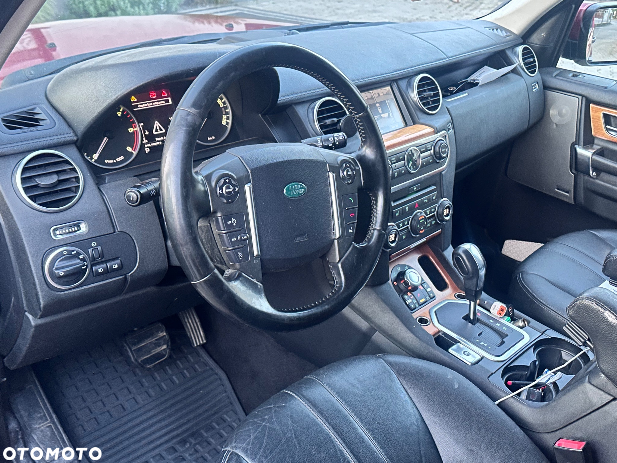 Land Rover Discovery SD V6 HSE - 6