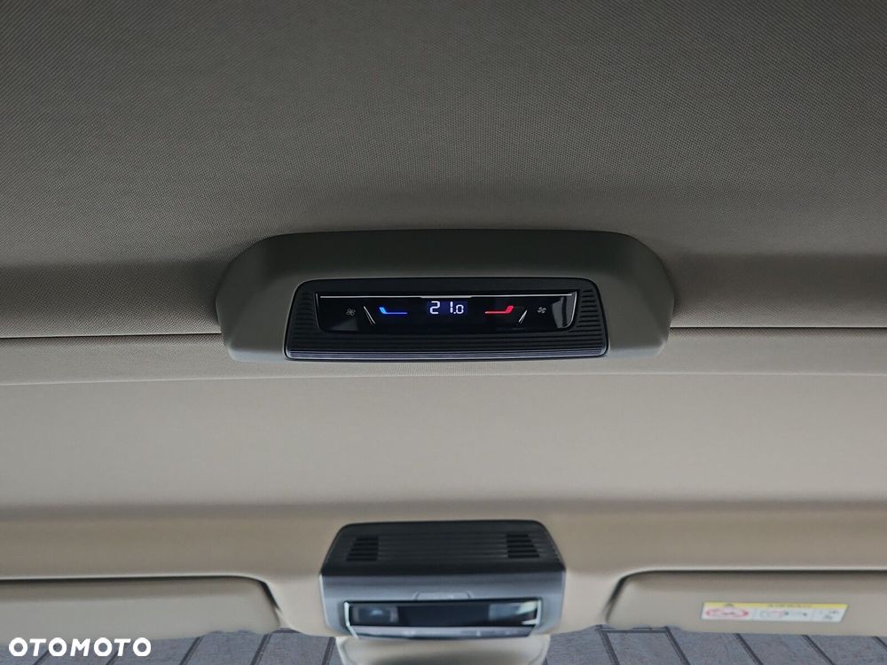 Volkswagen Multivan 2.0 TDI L1 Style DSG - 22