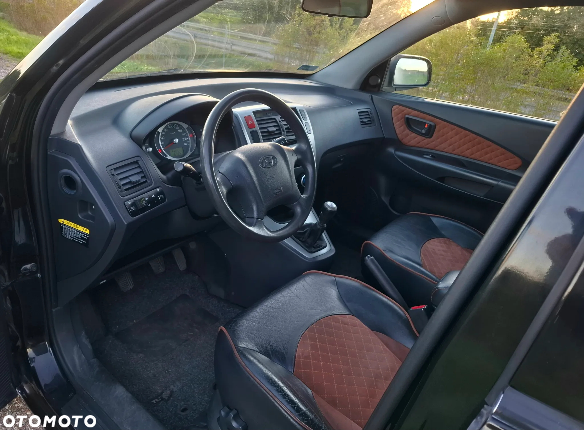 Hyundai Tucson 2.0 2WD GLS - 24
