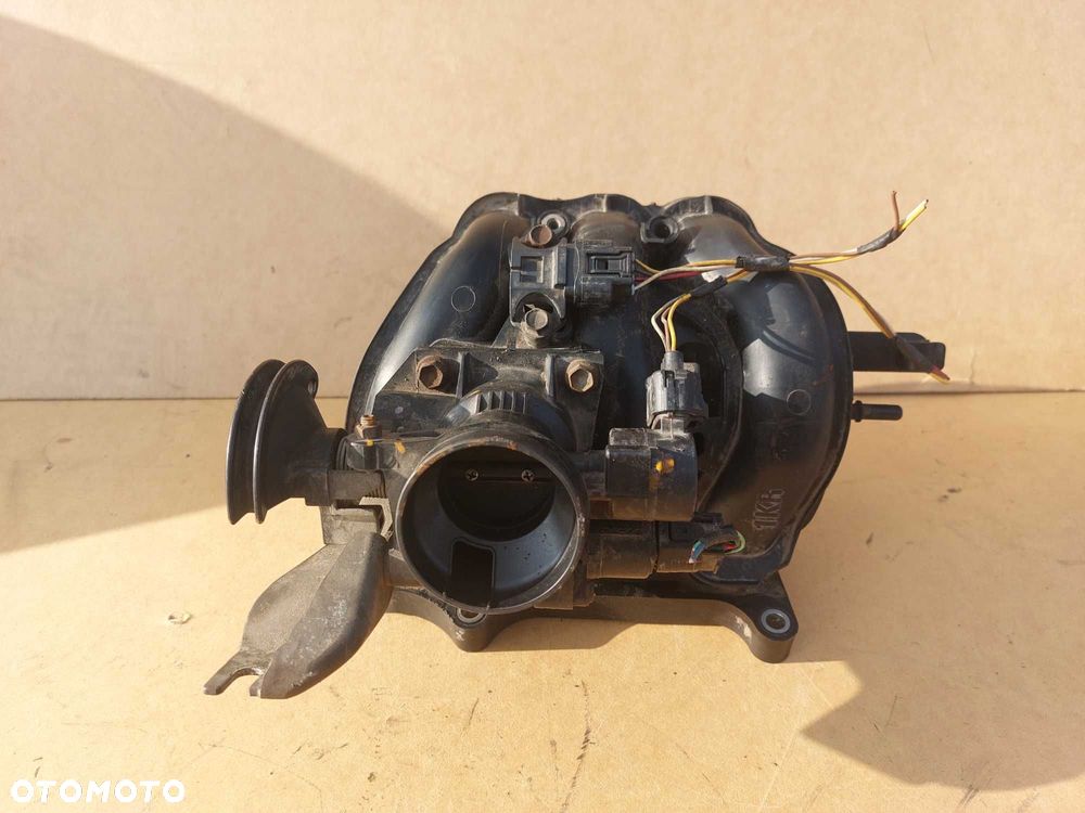 Citroen C1 Peugeot 107 AYGO 1.0 1KRB52 Przepustnica kolektor ssący kpl