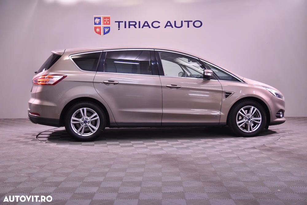 Ford S-Max - 6