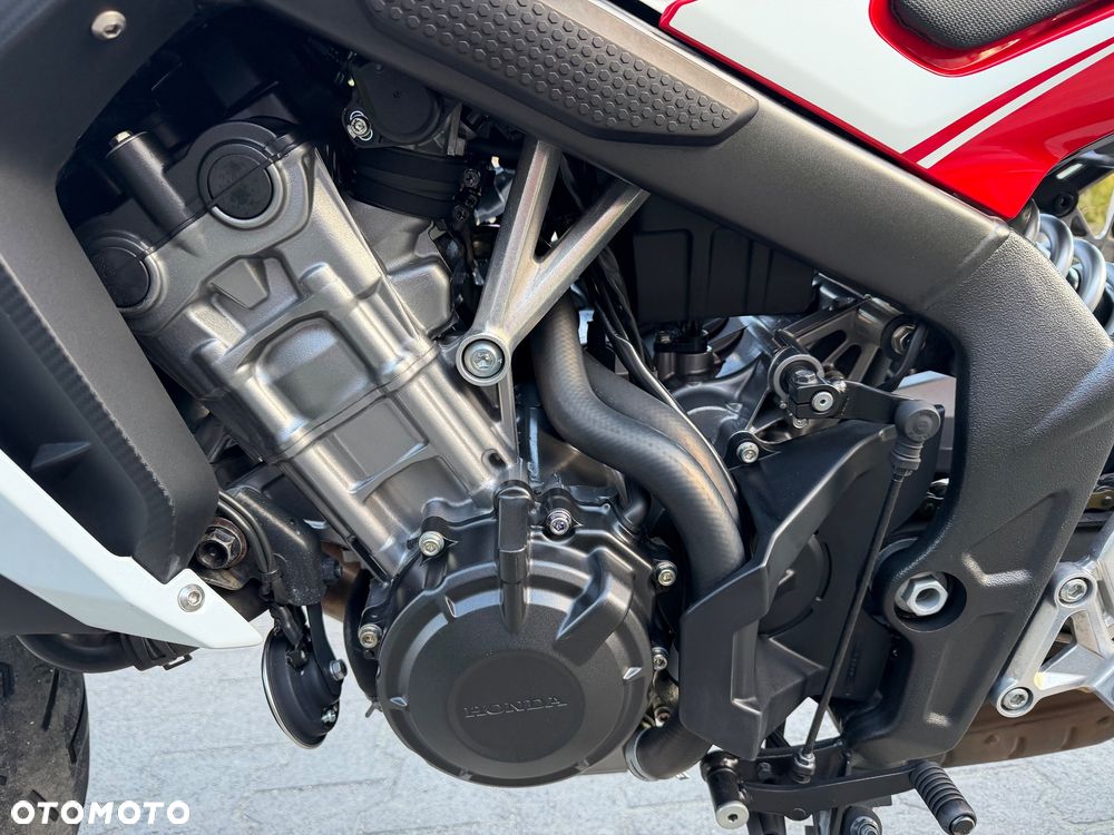 Honda CB - 24
