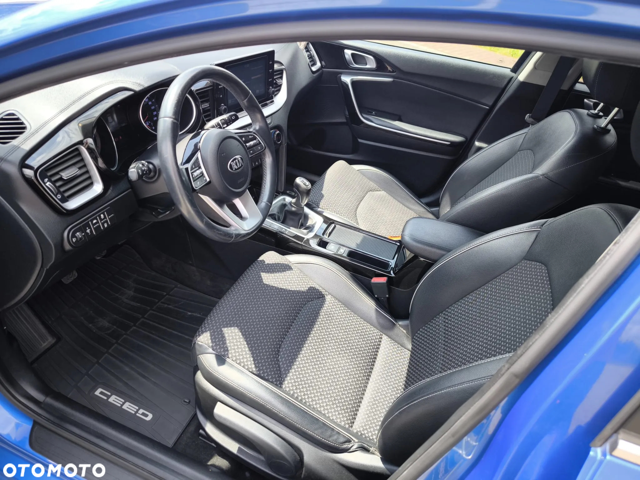 Kia Ceed 1.0 T-GDI L Business Line Plus - 12