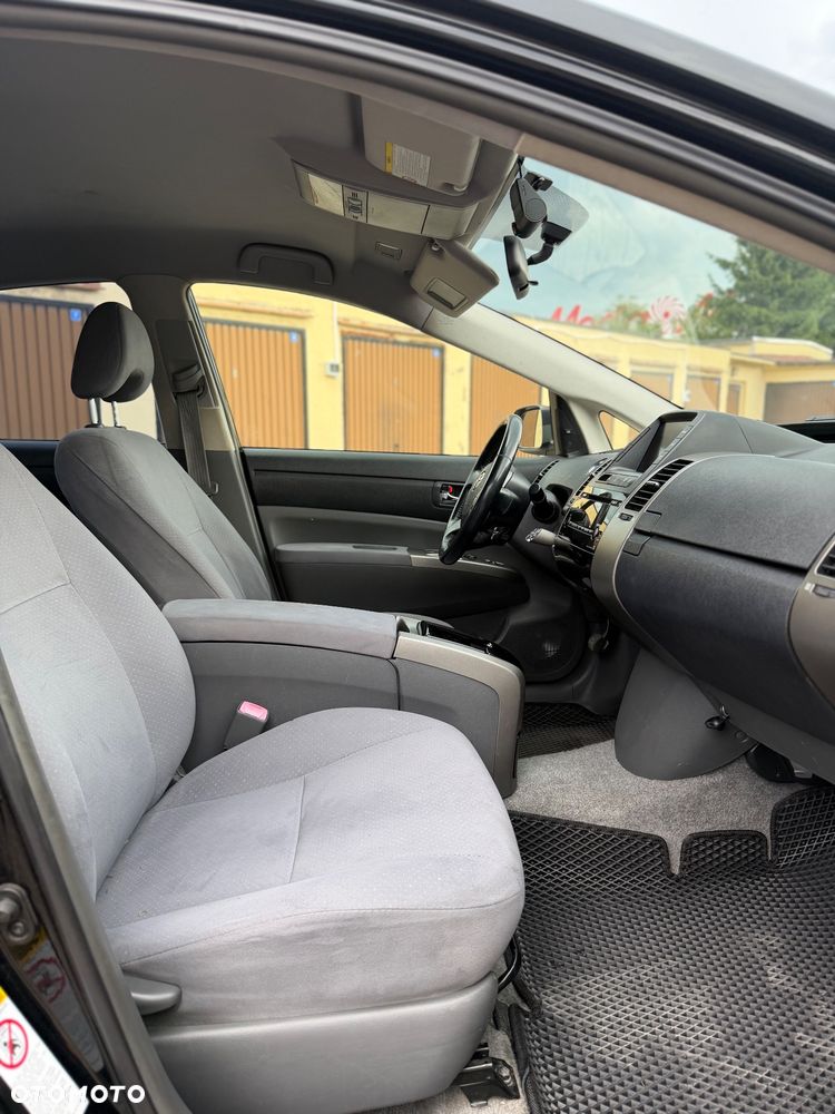 Toyota Prius 1.5 VVT-i Prestige - 6