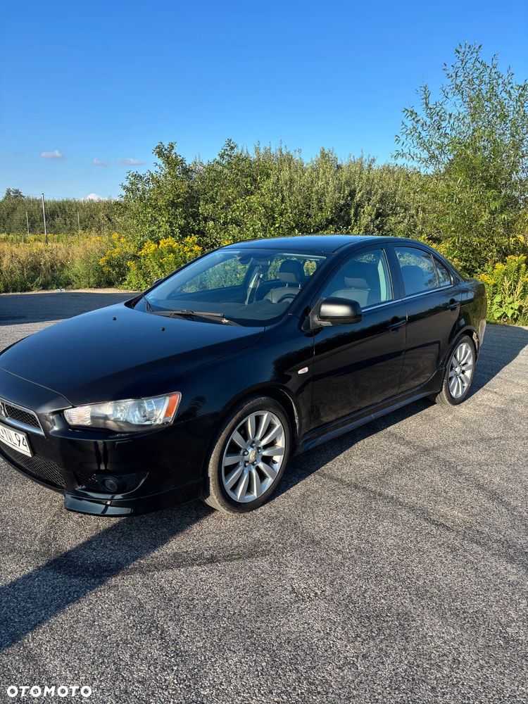 Mitsubishi Lancer 1.8 Instyle NAVI - 2