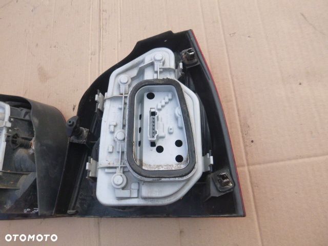LAMPA LEWY TYŁ PRAWY TYŁ KOMPLET VOLKSWAGEN POLO 9N 01-05 - 11