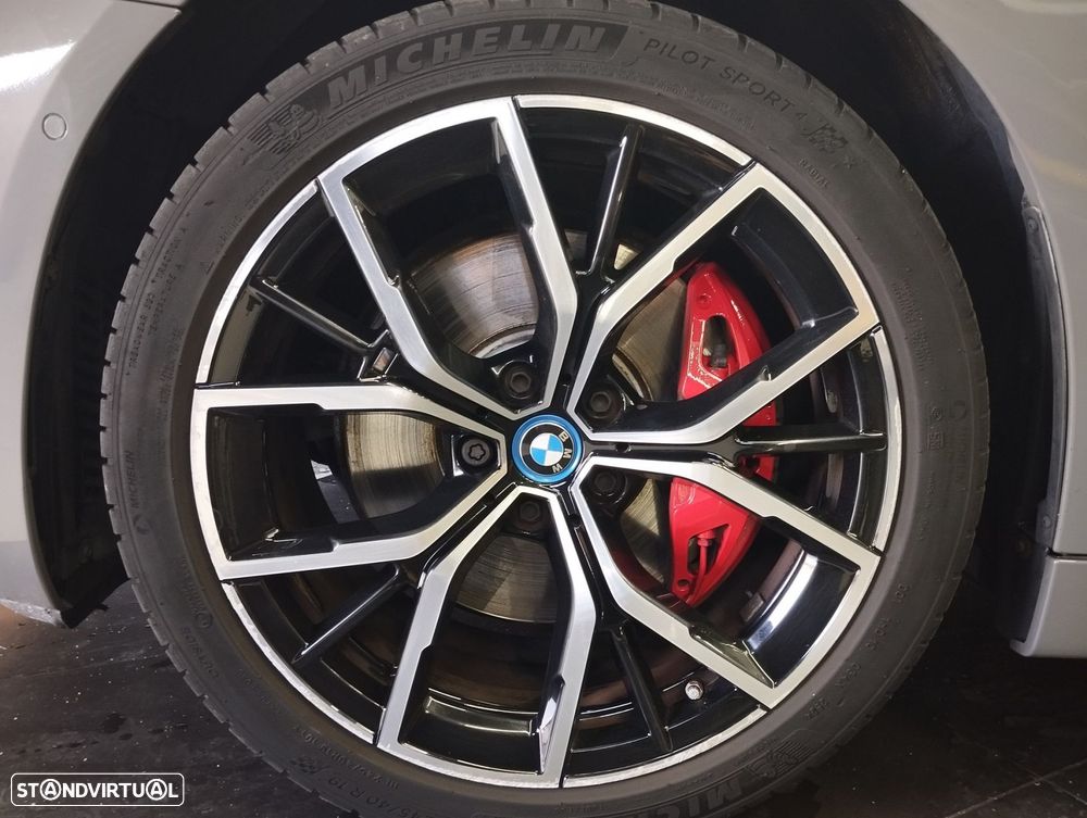 BMW 520 e Pack M - 9