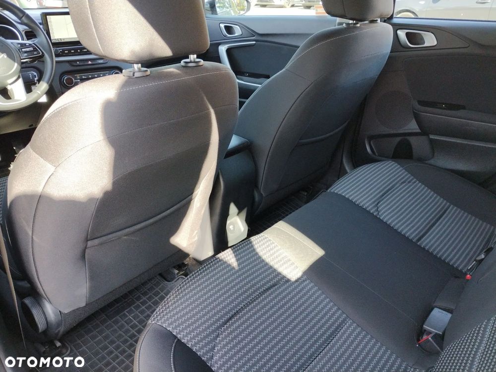 Kia Ceed 1.5 T-GDI M DCT - 25