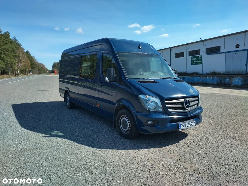 Mercedes-Benz Sprinter - 1