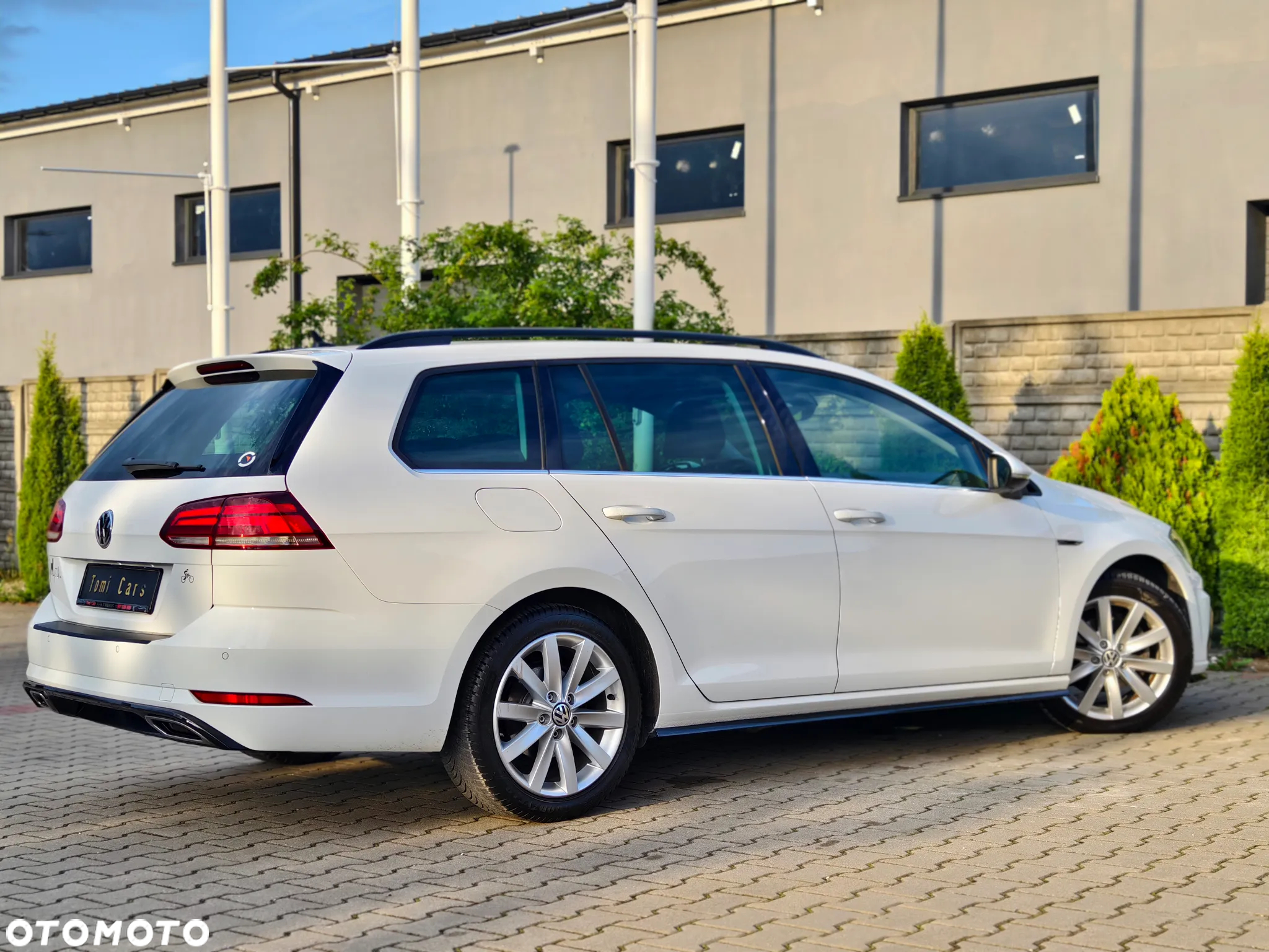 Volkswagen Golf 2.0 TDI SCR Highline - 33