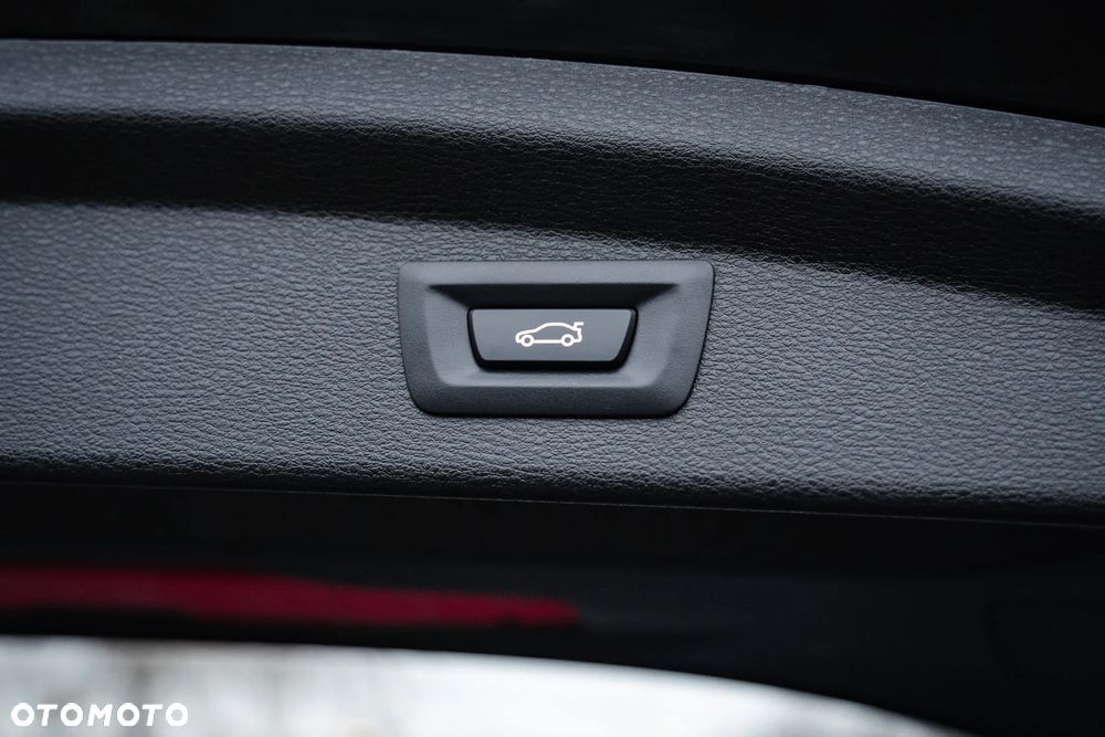 BMW X2 sDrive18i - 39