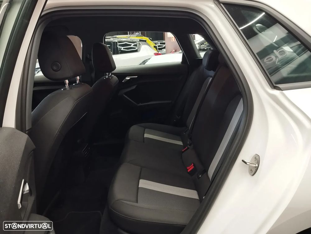 Audi A3 Sportback 30 TFSI S tronic - 11