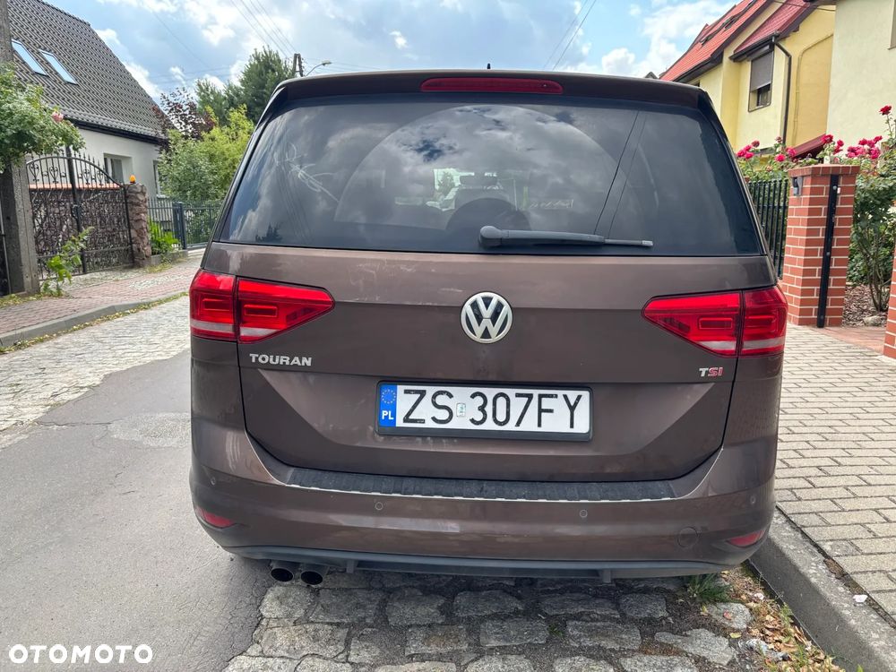 Volkswagen Touran 1.4 TSI BMT Highline DSG - 16