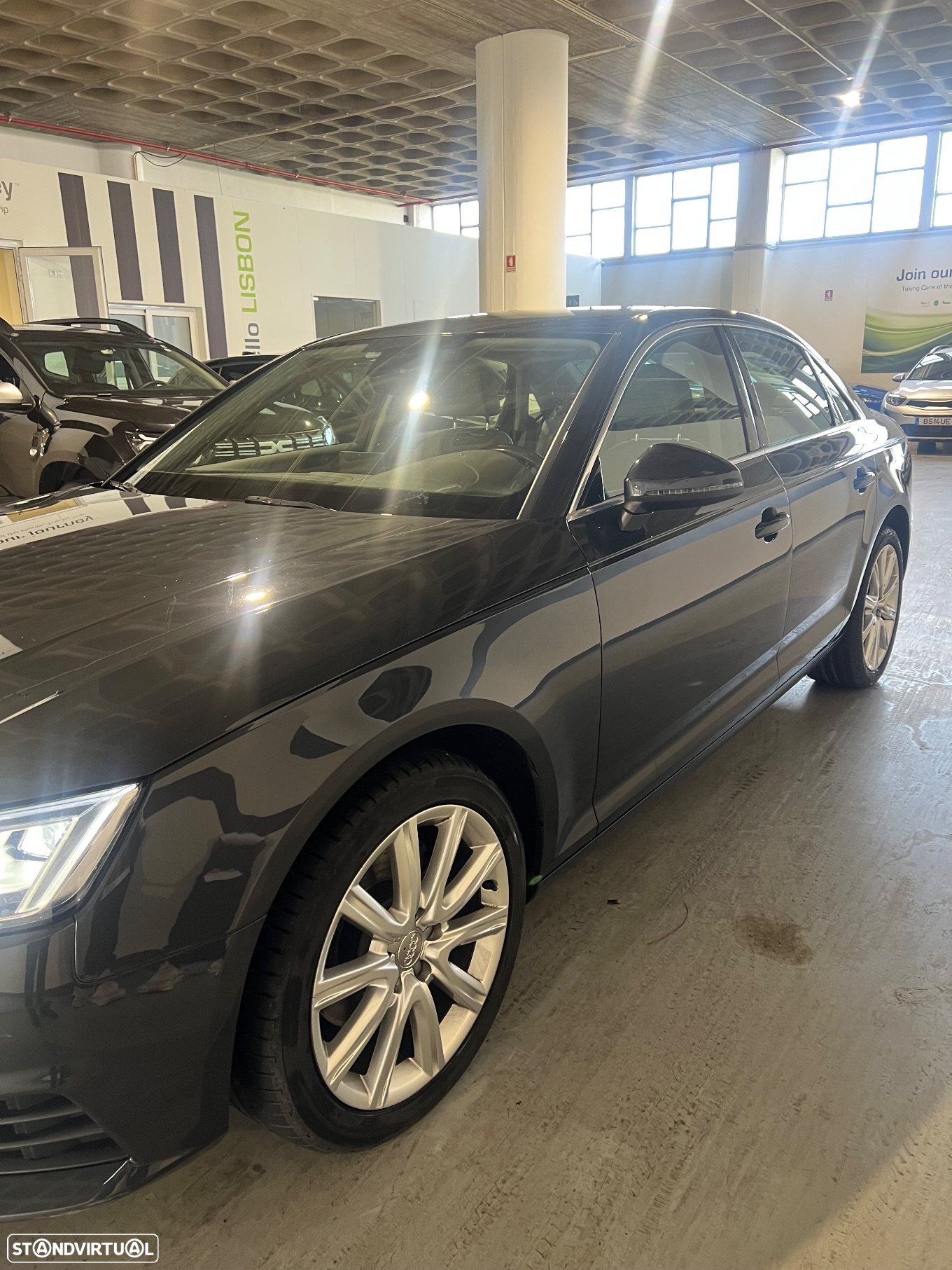 Audi A4 30 TDI S tronic design - 4