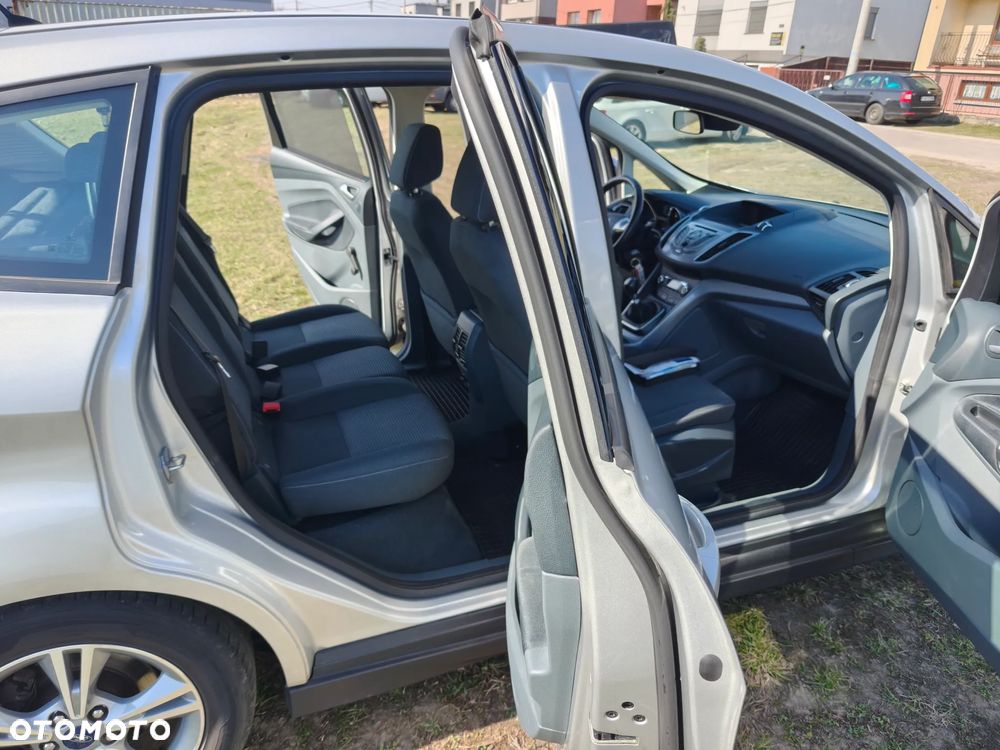Ford C-MAX - 17