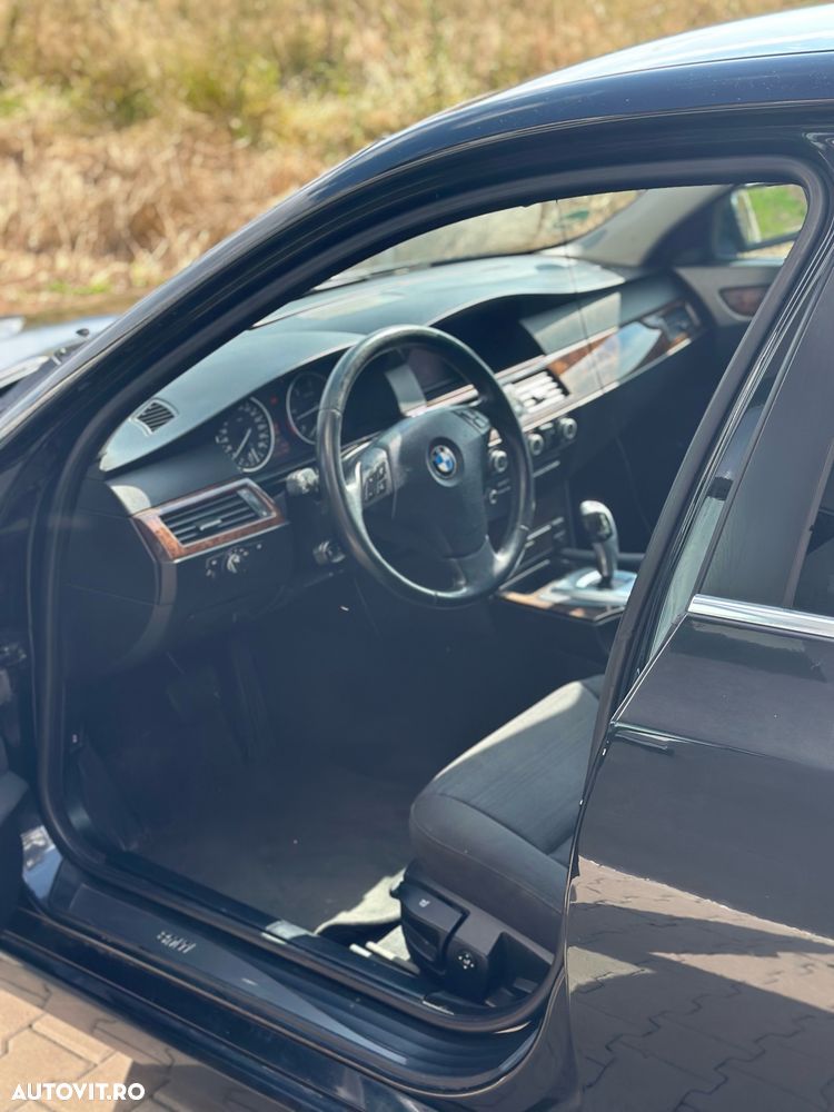 BMW Seria 5 530d Aut. - 12