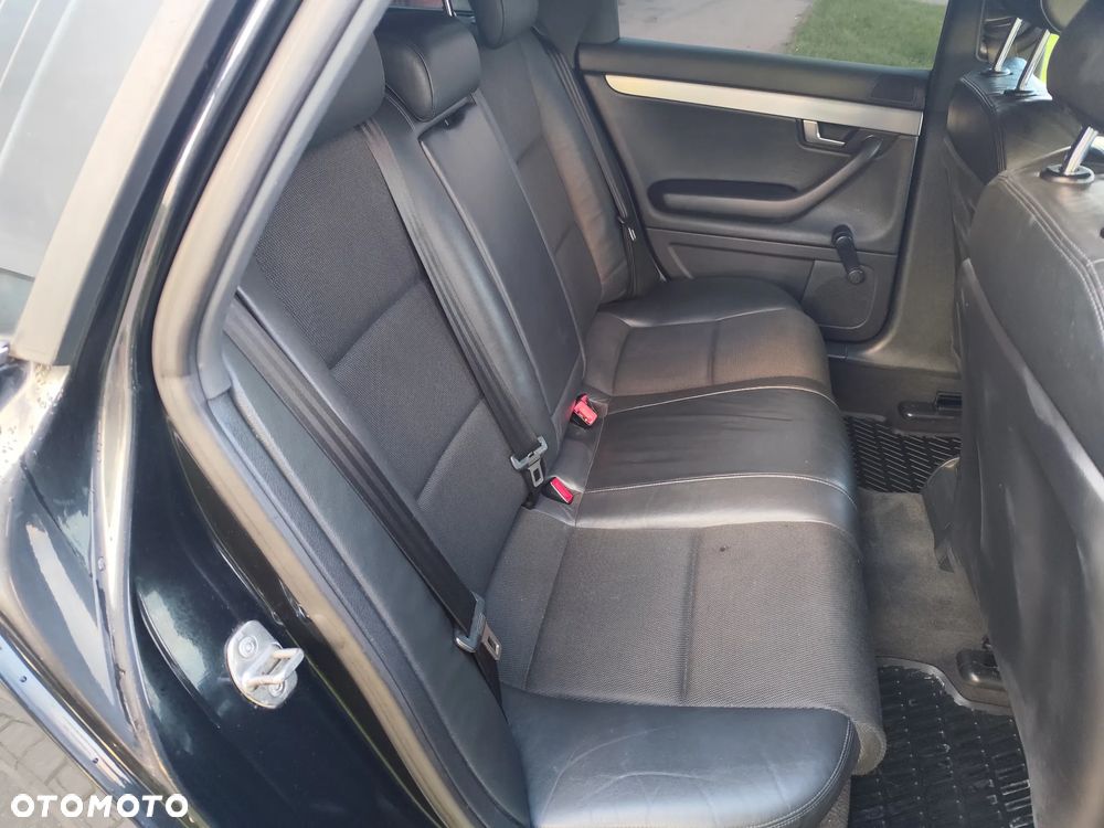 Audi A4 Avant 2.0 TDI - 28