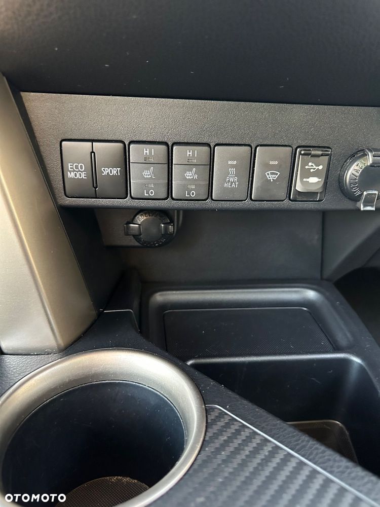 Toyota RAV4 2.2 D-CAT Prestige - 5