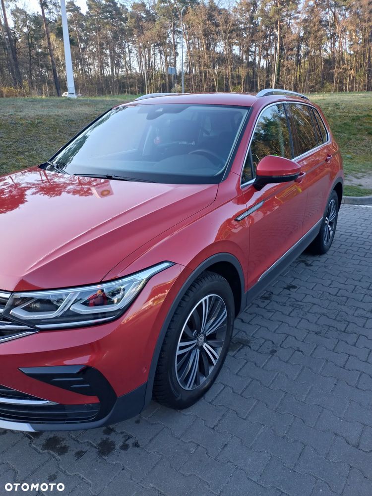 Volkswagen Tiguan 2.0 TSI 4Mot Elegance DSG - 2