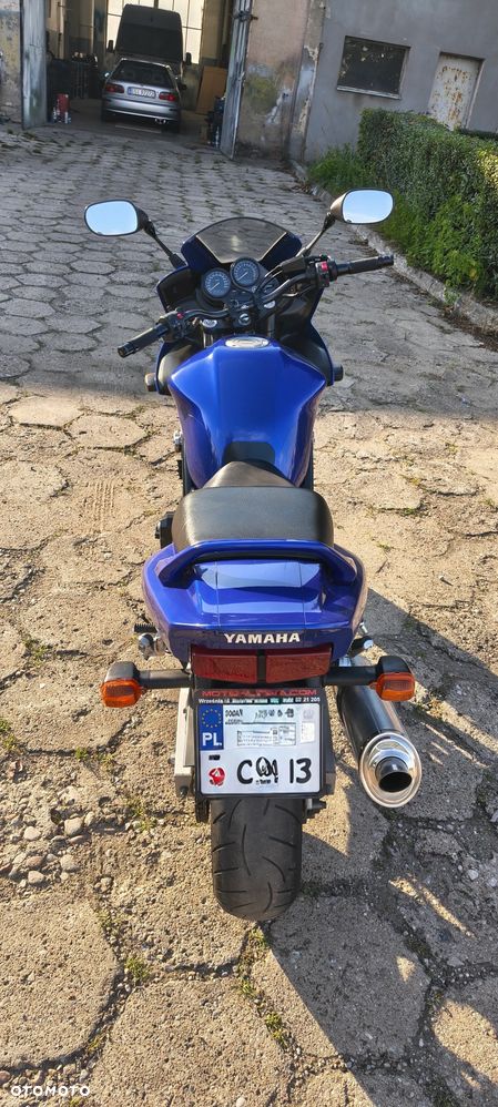 Yamaha FZS - 8