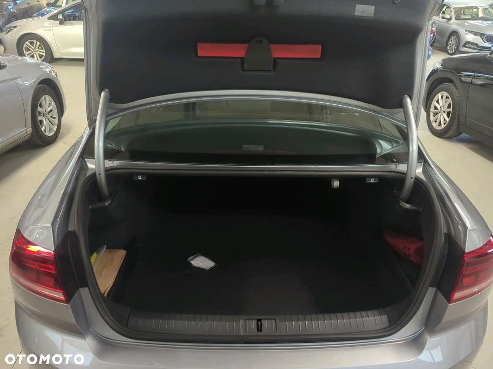 Volkswagen Passat 1.5 TSI EVO Business DSG - 18