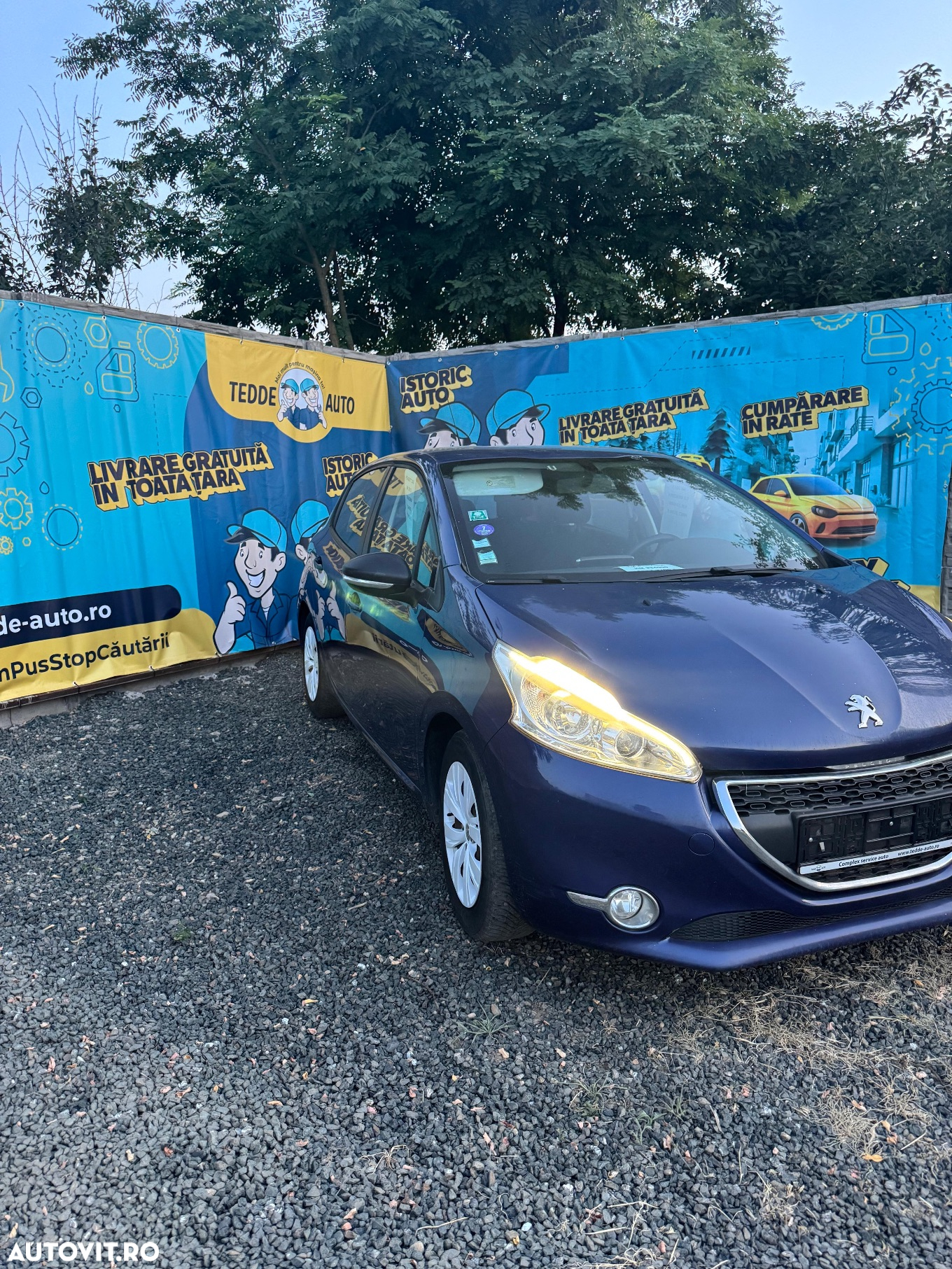 Peugeot 208 1.2 L PureTech Active - 8