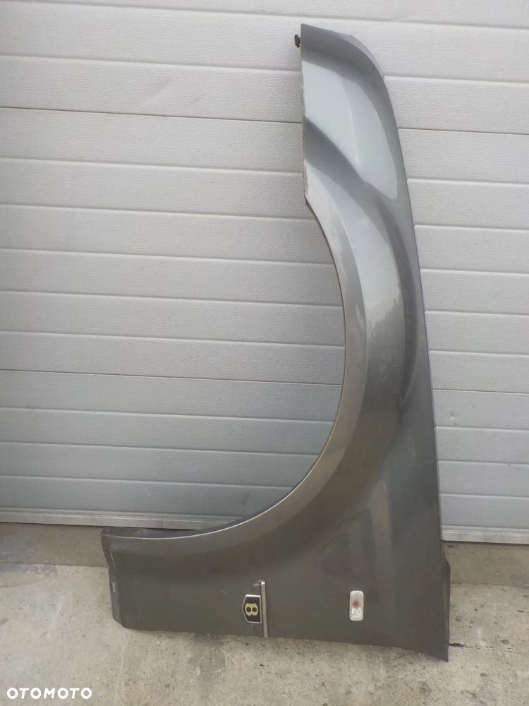 CHRYSLER 300C BŁOTNIK LEWY PRZÓD PRZEDNI - 1