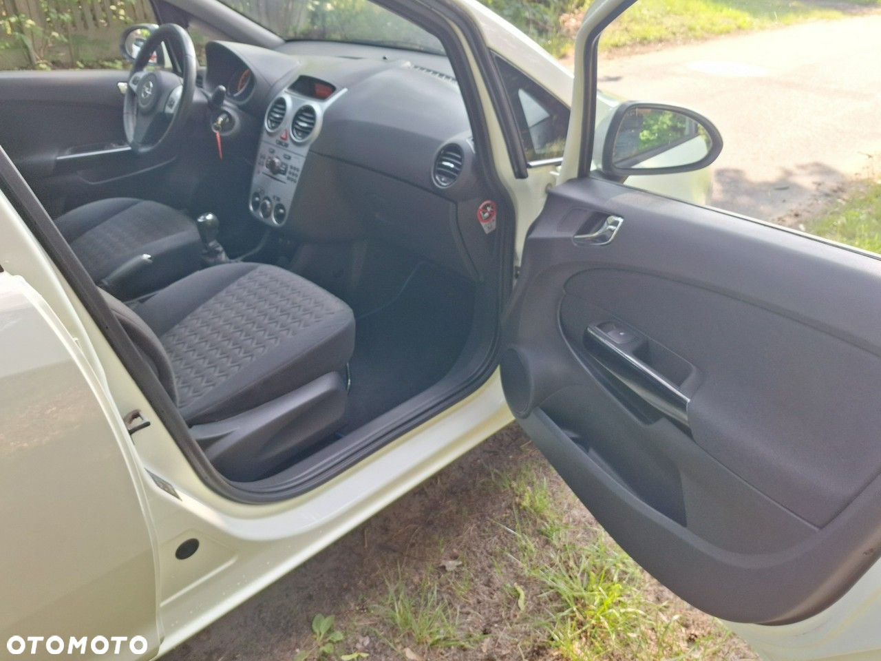 Opel Corsa - 18