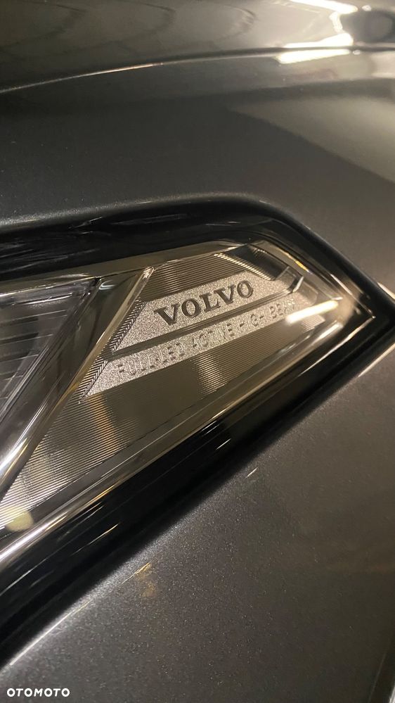 Volvo XC 90 T6 AWD Momentum Pro 7os - 26