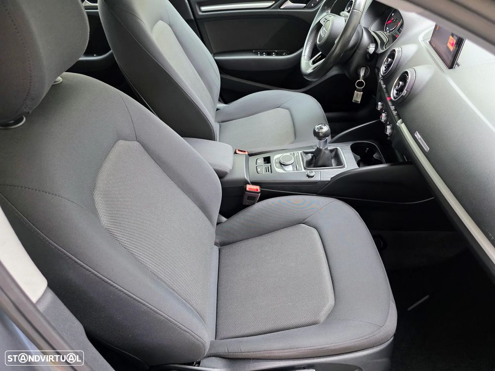 Audi A3 Sportback 2.0 TDI Design - 51